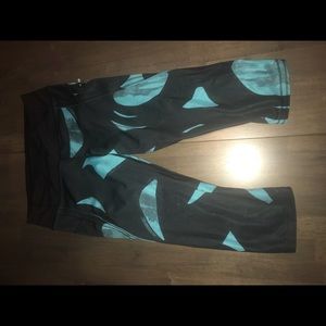 Women’s lululemon athletica Capri Leggings